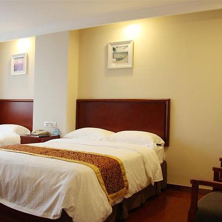 Greentree Inn Jiangsu Zhenjiang Jiangsu Science And Technology University Youth Square Express Hotel Yangzhou Bagian luar foto
