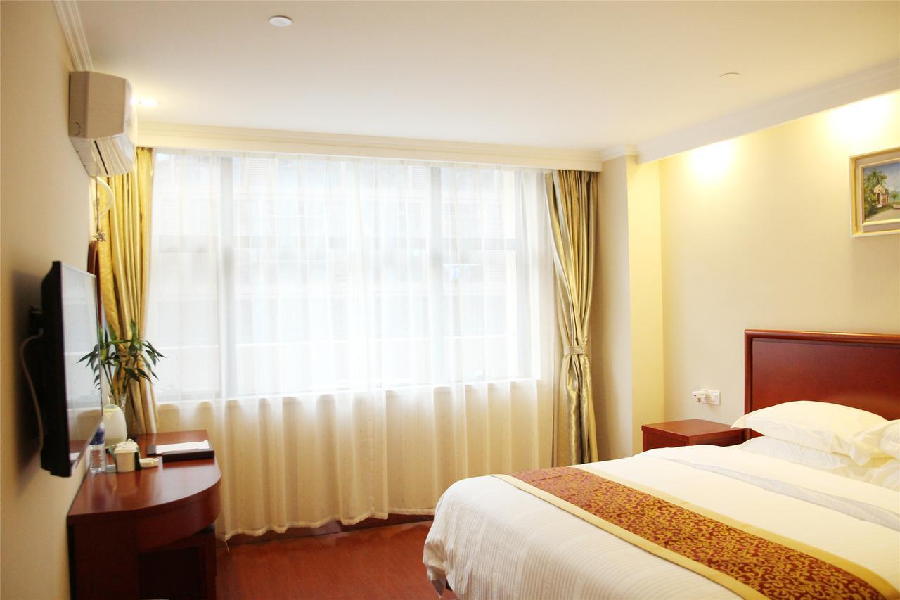 Greentree Inn Jiangsu Zhenjiang Jiangsu Science And Technology University Youth Square Express Hotel Yangzhou Bagian luar foto