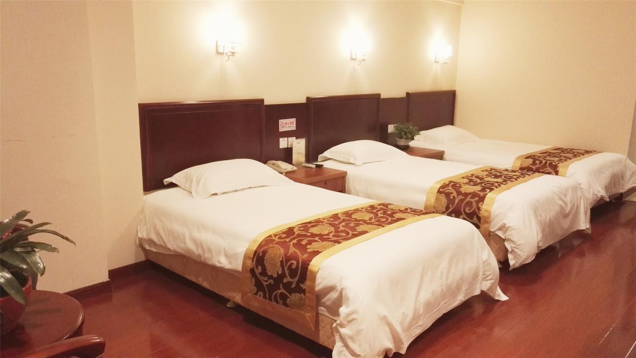 Greentree Inn Jiangsu Zhenjiang Jiangsu Science And Technology University Youth Square Express Hotel Yangzhou Bagian luar foto