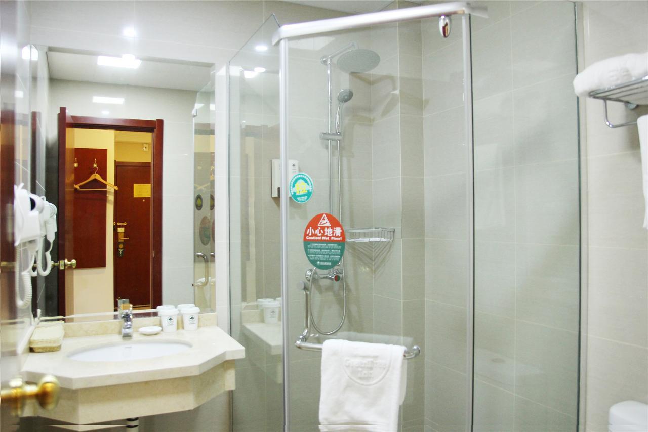 Greentree Inn Jiangsu Zhenjiang Jiangsu Science And Technology University Youth Square Express Hotel Yangzhou Bagian luar foto